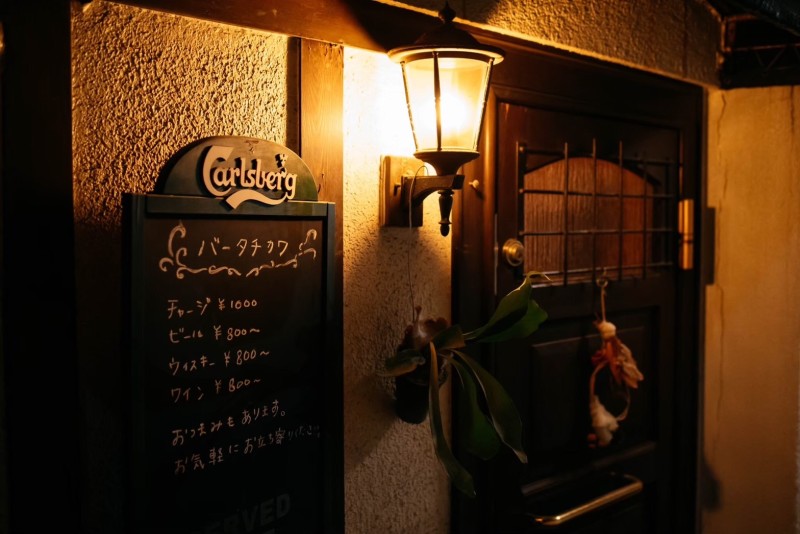 【クリランの推し】西中洲にある隠れ家的なバー「バータチカワ」